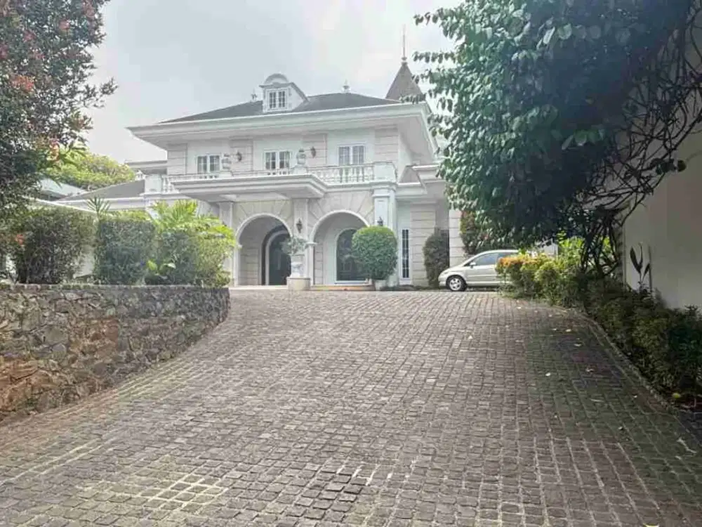 Rumah mewah sejuk.asri dibawah harga pasar di pondok.indah Jaksel