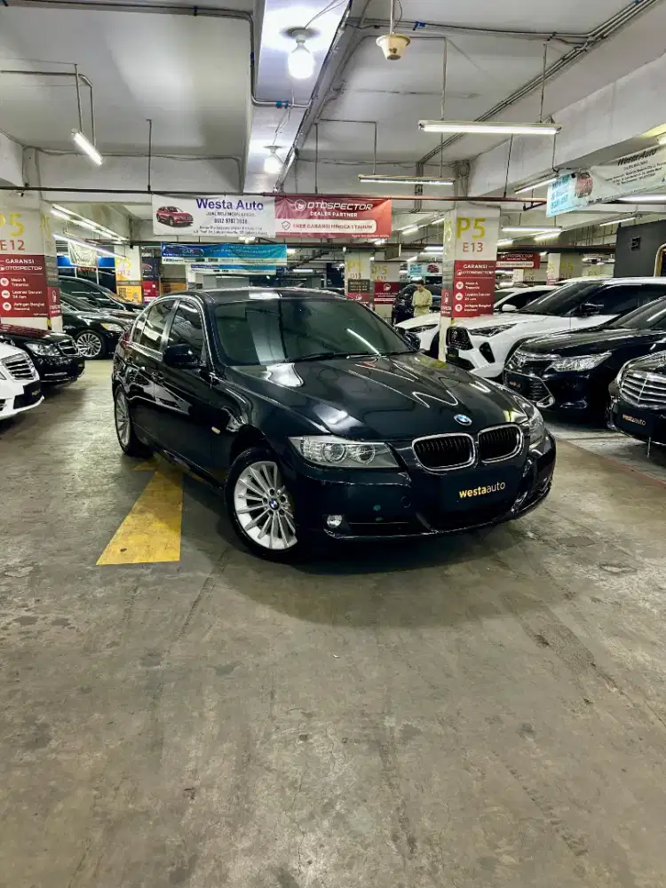 CASH ODO 25rb BMW 320i Excecutive E90 2011 nik 2010 LCI