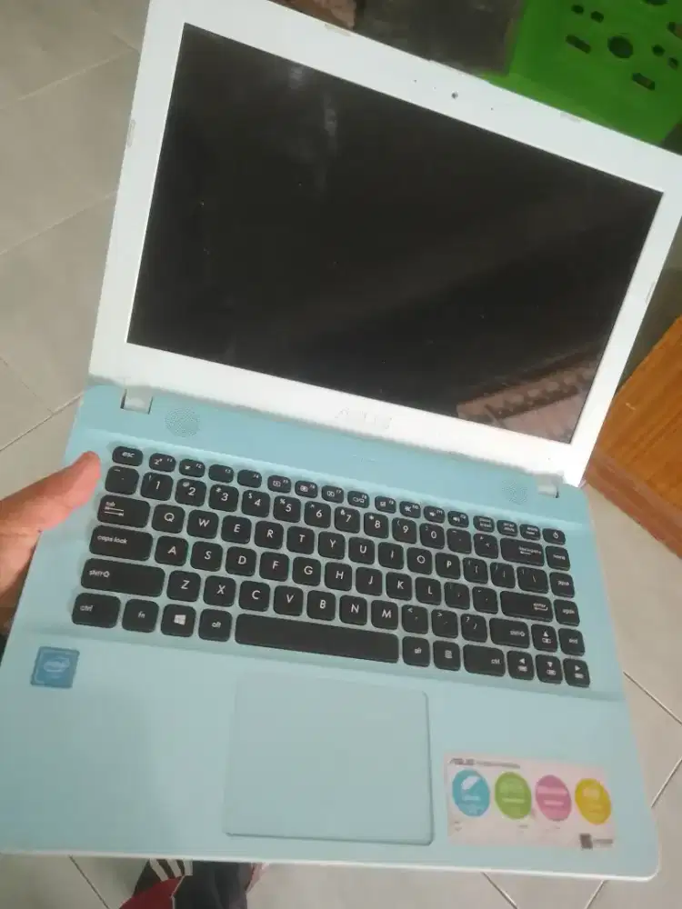 Laptop asus 14 inc