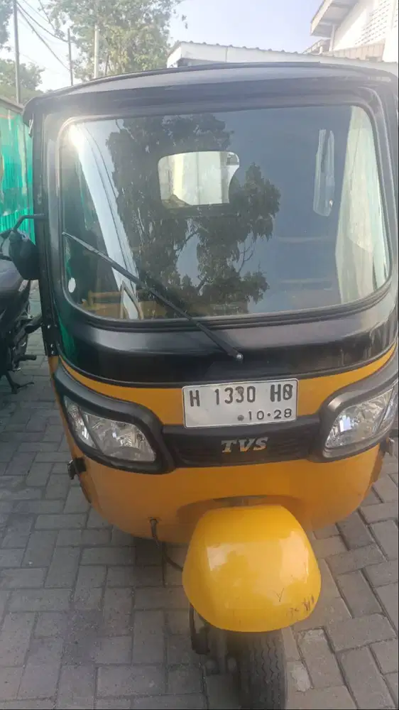 WTS Bajaj TVS King