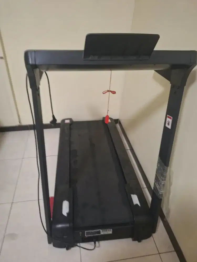 Alat treadmill merek ireborn