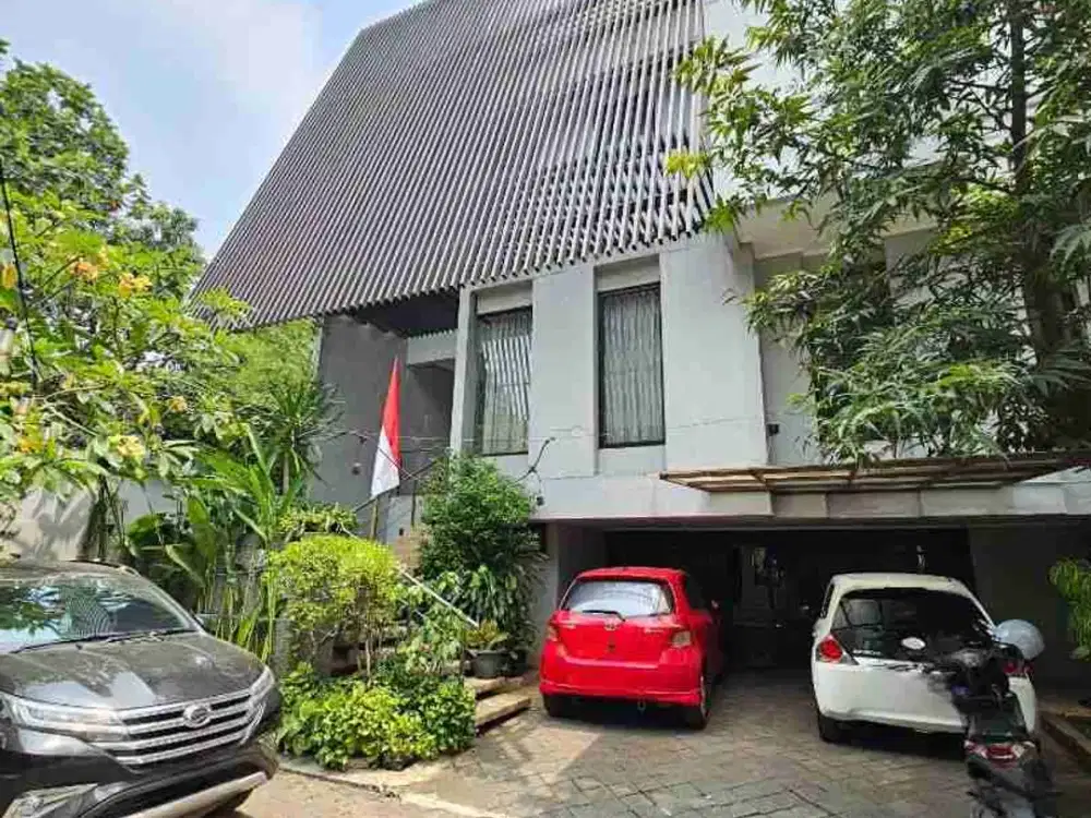 Di jual rumah nyaman Daerah kemang Jakarta selatan