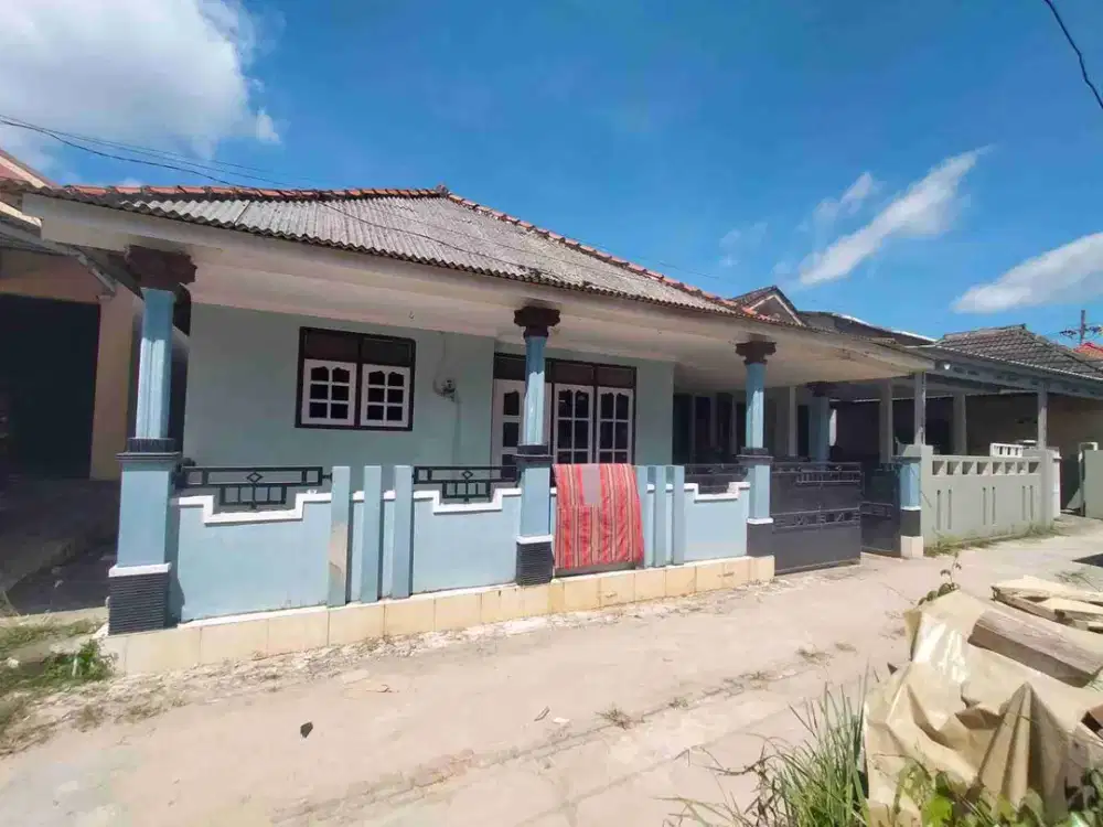 DI JUAL RUMAH 

KEL. : KOTAKUSUMA 
KEC. : SANGKAPURA
KAB  : GRESIK