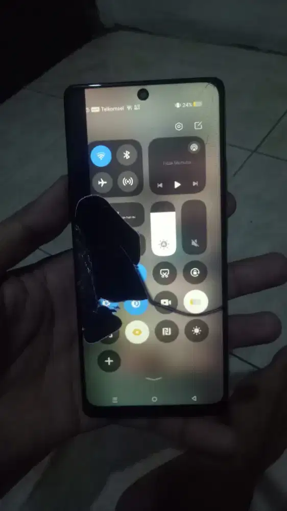 Infinix hot 50 pro+ 8/256gb