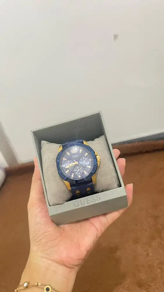 Jam tangan GUESS ORIGINAL 100%