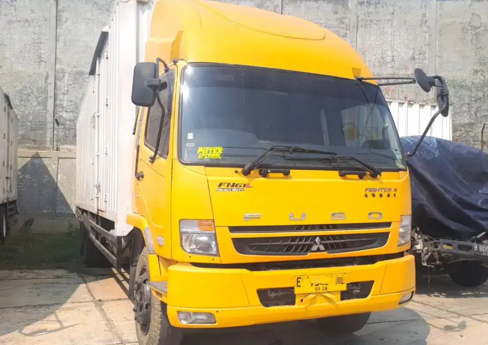 MULUS+banBARU MURAH Mitsubishi Fuso Tronton 6x2 HD box besi 2023 bok