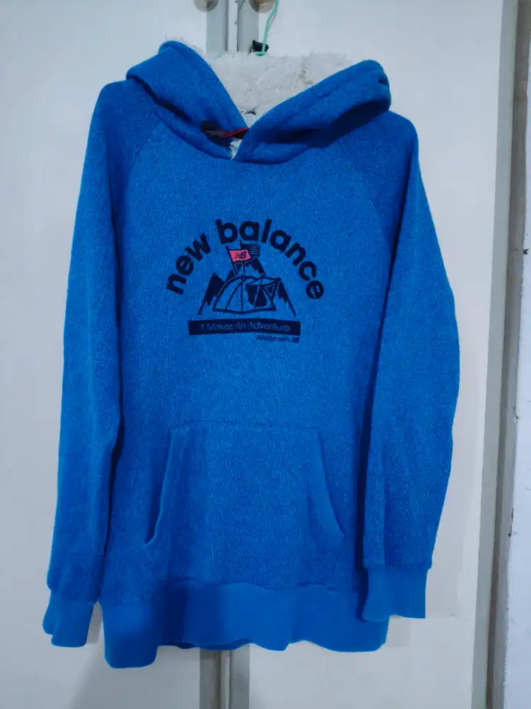 Hoodie New Balance Biru