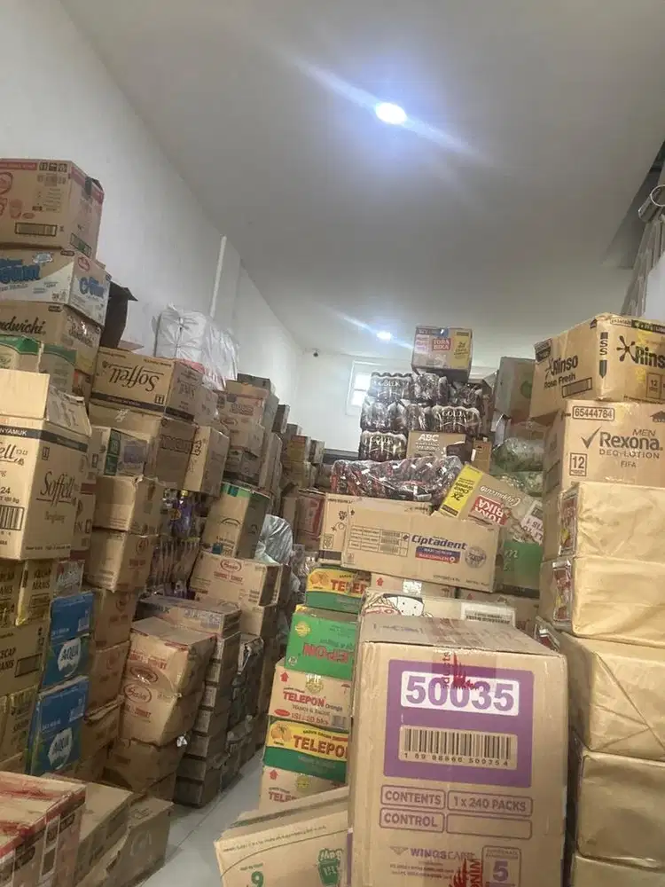 Dibutuhkan karyawan toko grosir