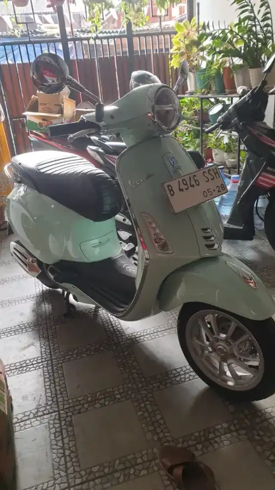 Vespa Primavera 150 I Get ABS LOW KM (nego)
