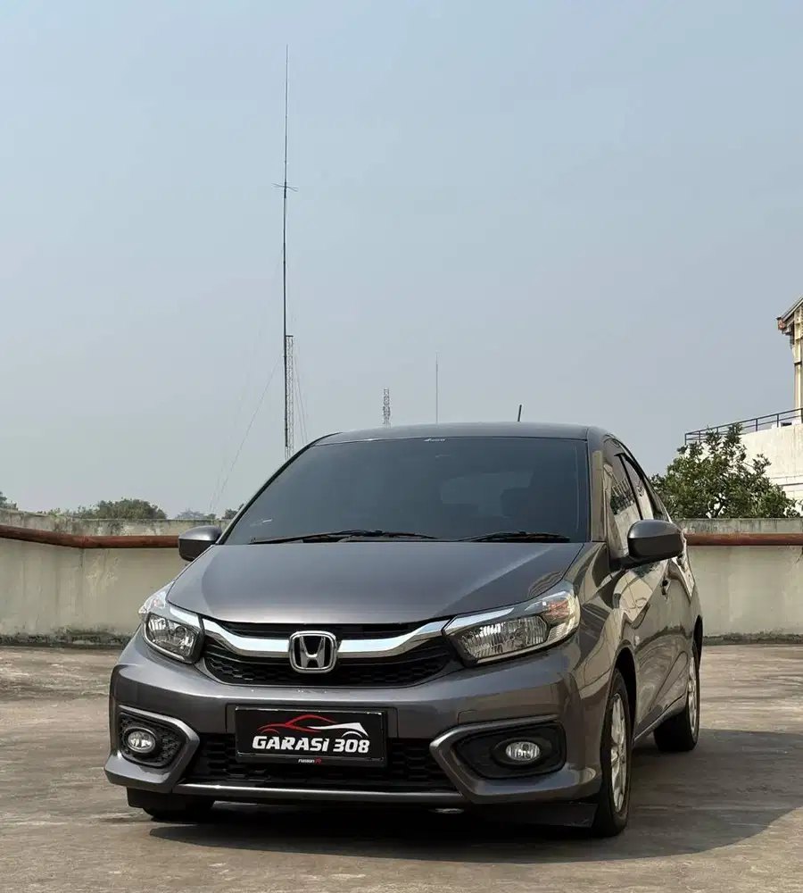 Honda Brio Satya 1.2 E CVT 2022 AT Automatic Abu Abu  KM 31 rb