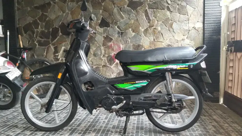Astrea tahun 1996
