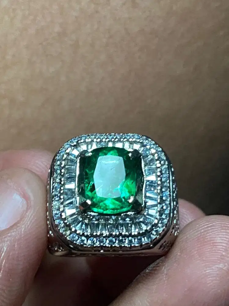 Batu Natural Green Beryl 4,1 Cts