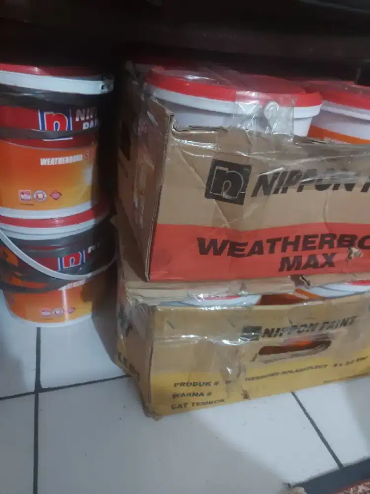 cat nippon jual rugi warna merah