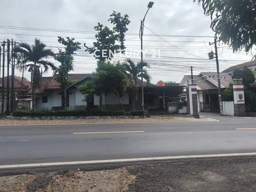 RUMAH DI SISWODIPURAN BOYOLALI LOKASI STRATEGIS