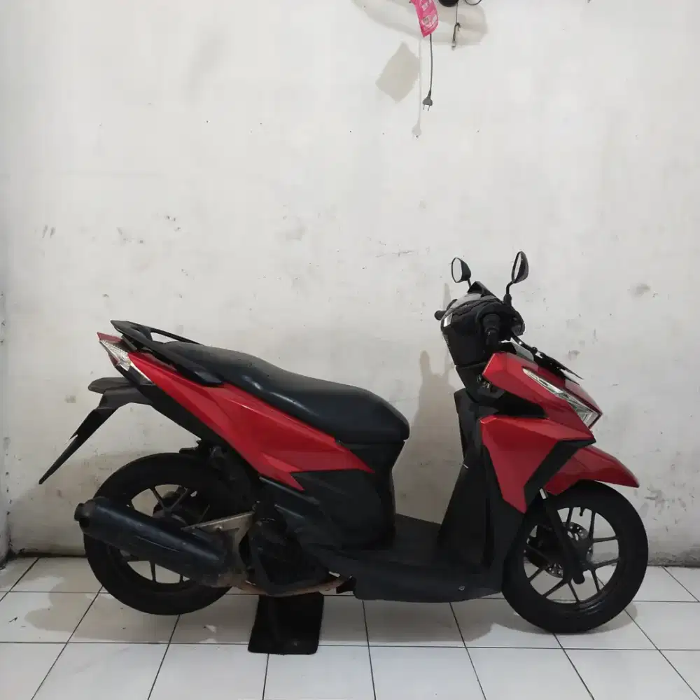 Honda Vario 125 LED OLD 2015 Bagus lengkap Mesin Cakep