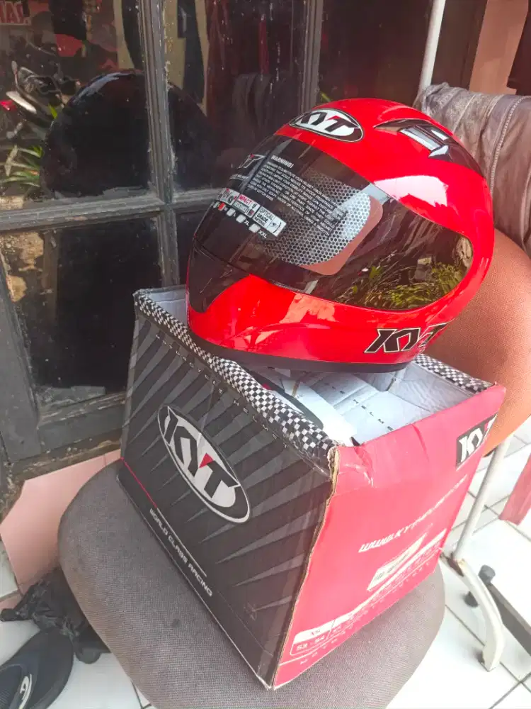 Helm KYT R10 Merah Full Face