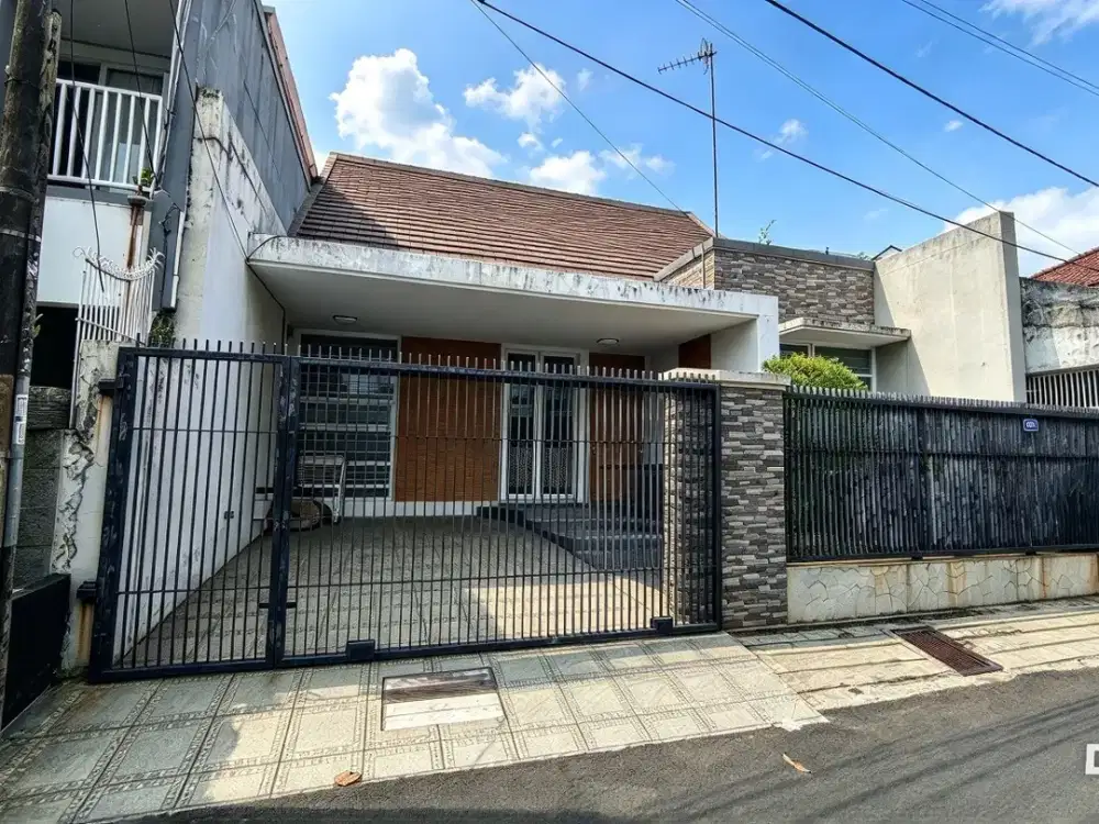 Rumah Dijual Siap Huni di Rawamangun Jakarta Timur SHM Strategis