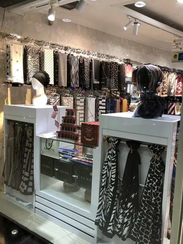 BUFFET BEKAS TOKO HIJAB