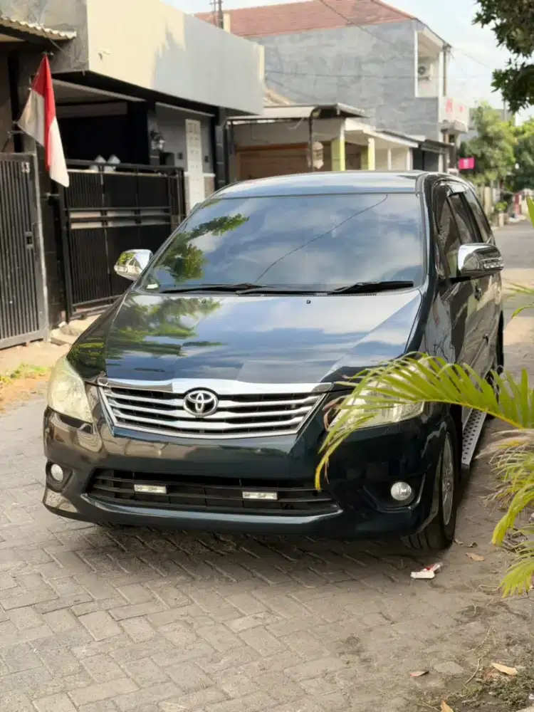 INNOVA 2.5 G M/T DIESEL 2012