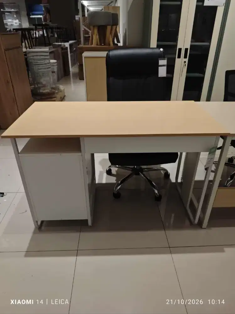 MEJA KANTOR + LACI