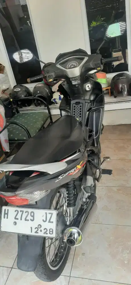 Di jual salah satu,, Supra 125 atau Vario