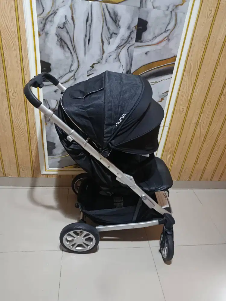 stroller nuna like new caviar hitam TIDAK NEGO SADIS!!!
