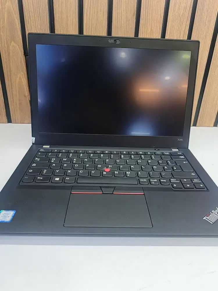 Lenovo thinkpad X280 intel core i5 gen8 8Gb
