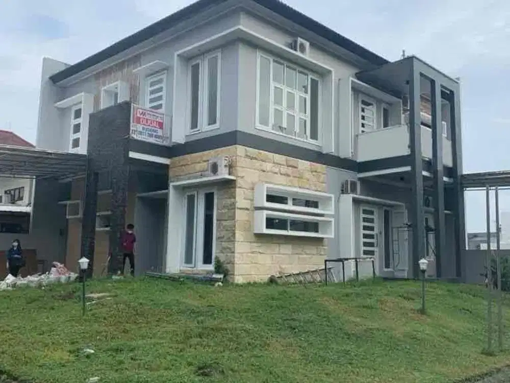 Disewakan rumah villa Taman Telaga 2 Citraland  surabaya