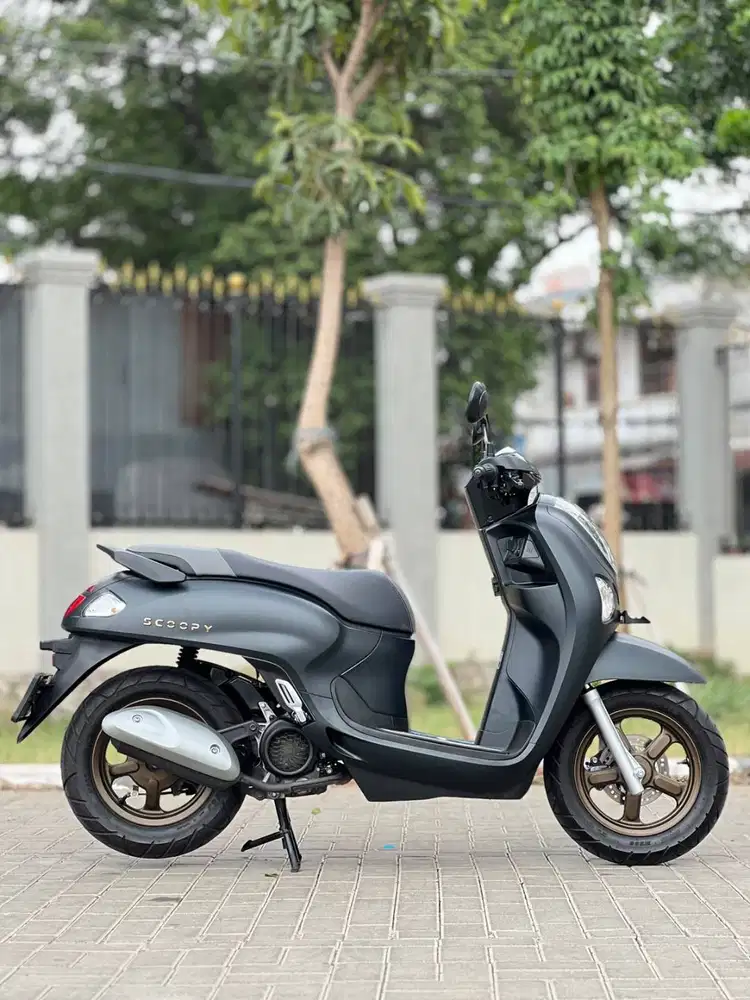HONDA SCOOPY 110 PRESTIGE BLACK 2025 KM 9K PAJAK PANJANG SIAP HARIAN