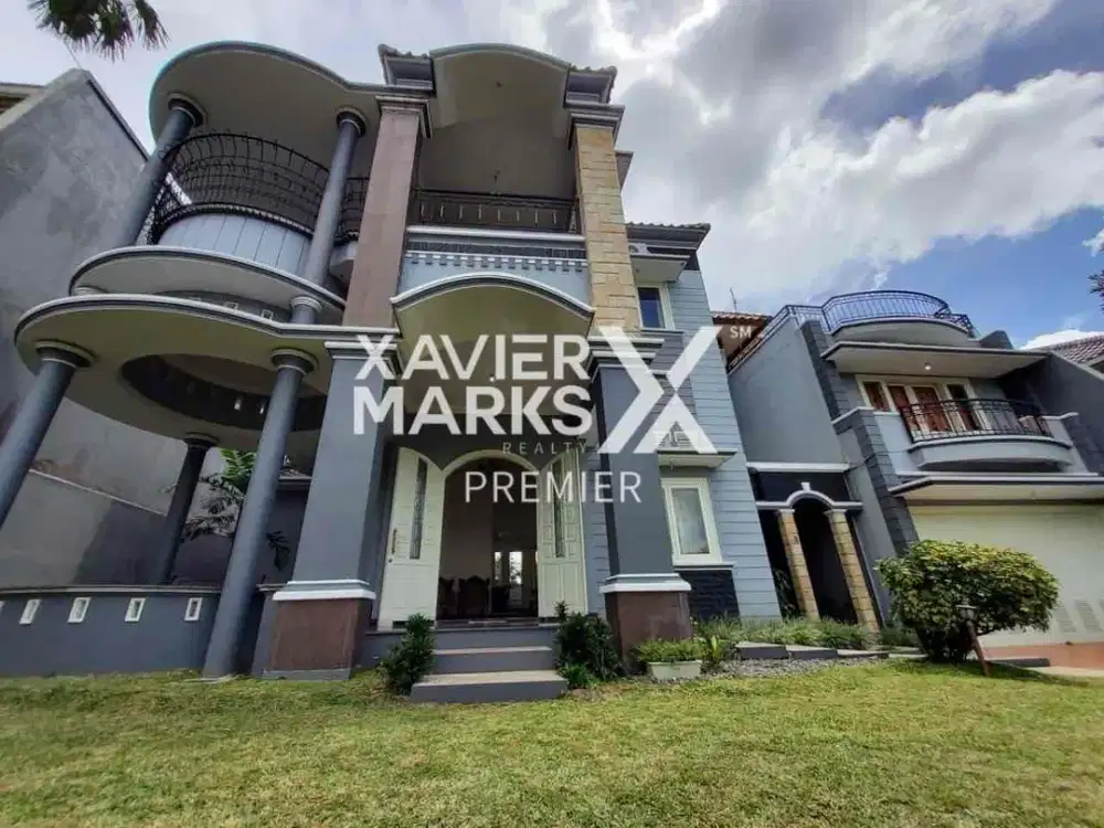 Dijual Rumah Mewah With Private Pool di Lokasi perumahan Elit Puncak Dieng Malang