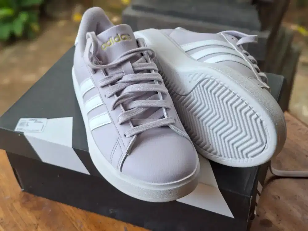 Adidas Grand Court 2.0 Original Ungu Size 38 – Belum Pernah Dipakai