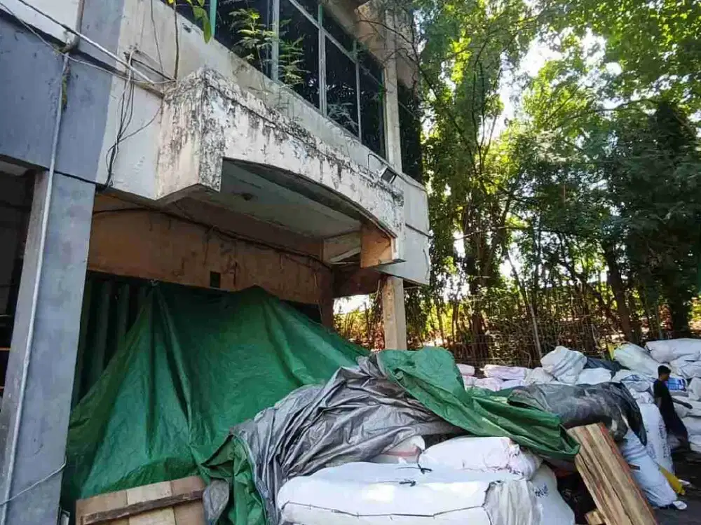 DI JUAL RUMAH 

PENGAMPON SQUARE BLOK G-20
KEL. : BONGKARAN 
KEC. : PABEAN CANTIAN
KAB  : SURABAYA