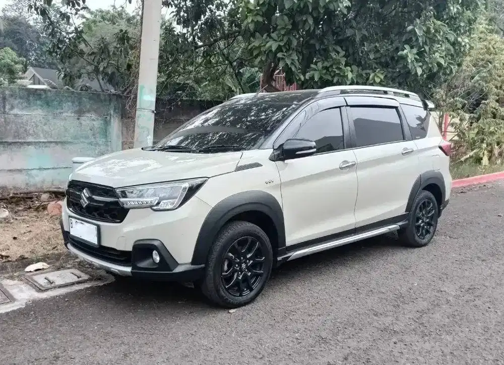 suzuki xl7 (2024)