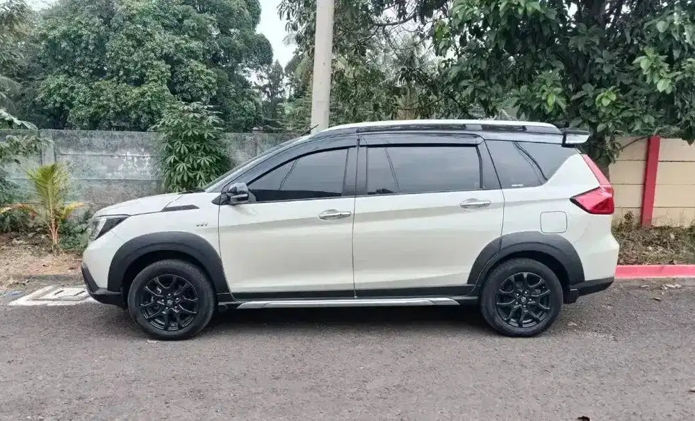 suzuki xl7 (2024)