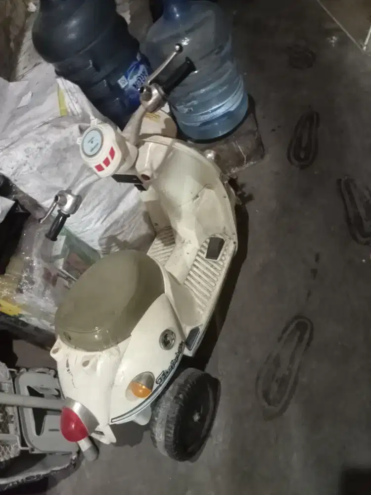 Motor anak roda 3