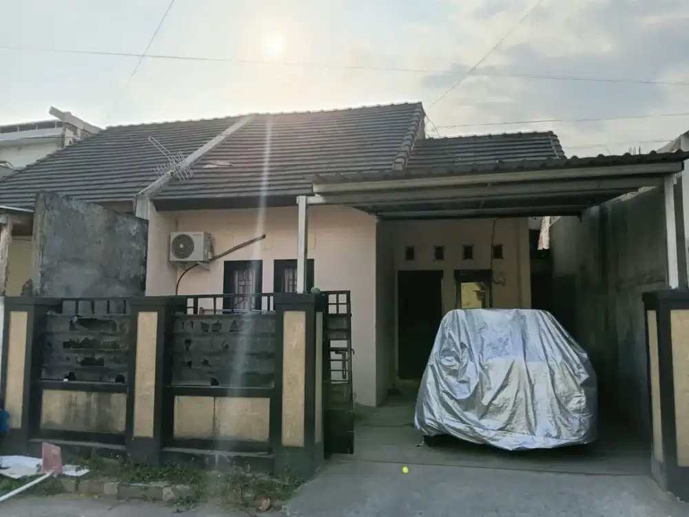 Rumah murah di komplek lingkar Pratama