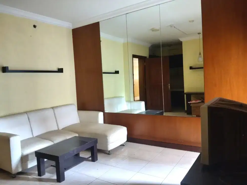 Sewa Apartemen Majesty Tipe 2 Bedroom, Furnished, Lantai Rendah, Dekat Tol Pasteur
