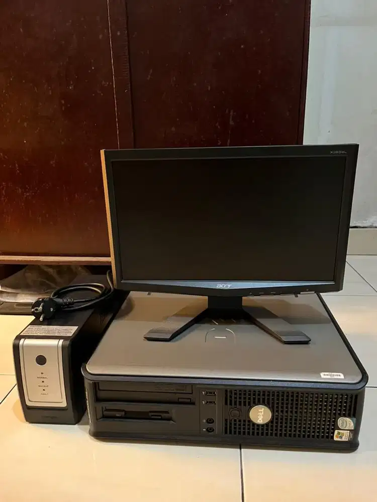 Ups, monitor, cpu