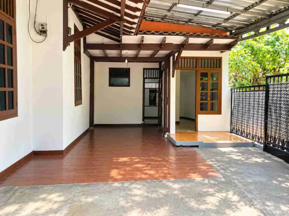 DIJUAL RUMAH SIAP HUNI Komplek Taman Kedaung, Pamulang, Tangerang Selatan