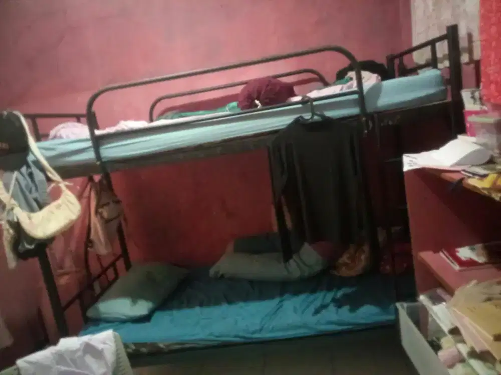 Ranjang tingkat / sofa / meja makan