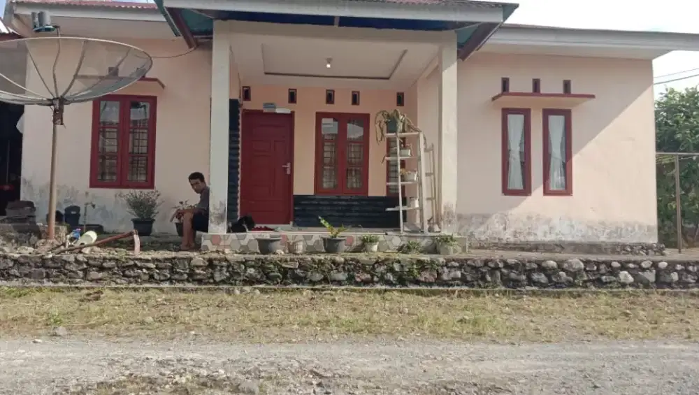 Dijual rumah siap huni di lingkungan yang aman