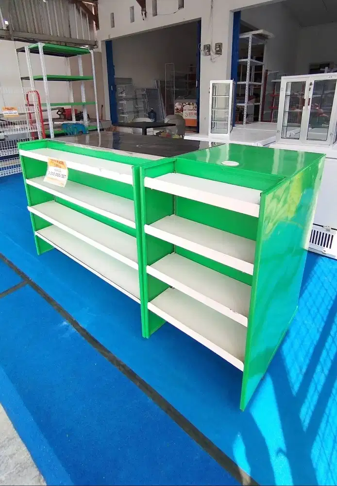 Meja Kasir Model Lurus