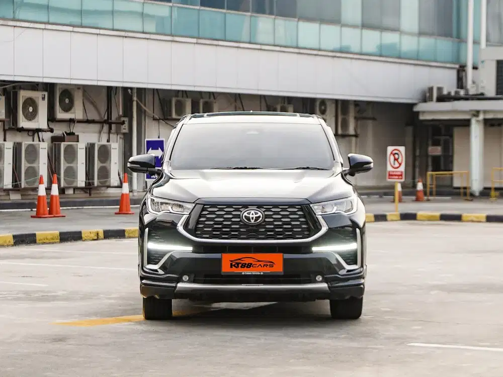 Toyota Innova Zenix Q Hybrid Modelista RSE AT 2023 Hitam