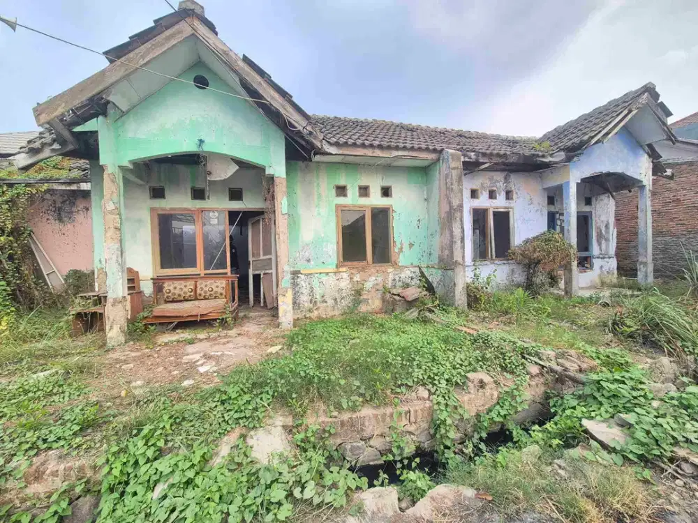jual rumah rusak di jalan utama perumahan cocok buat usaha warung madura