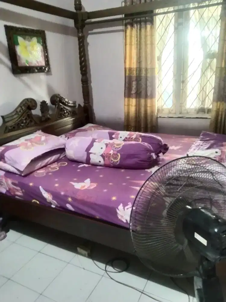 DiJual tempat tidur Jati Tua bekas Klasik