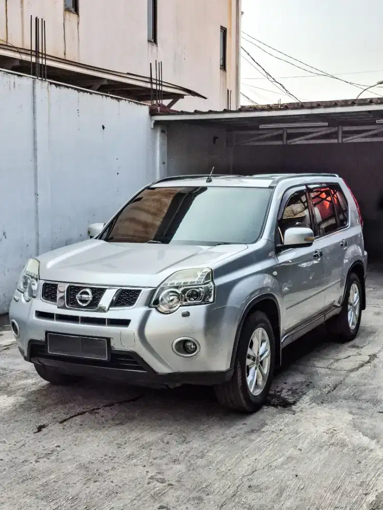 Nissan Xtrail 2.5 ST 2012 KM rendah
