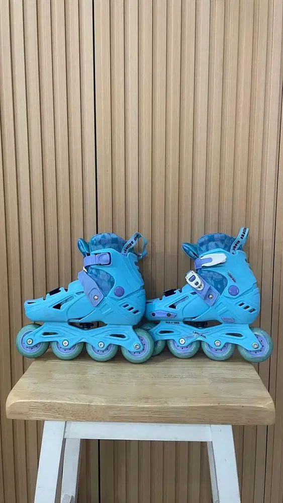 Sepatu Roda Bekas Merk Lescaul