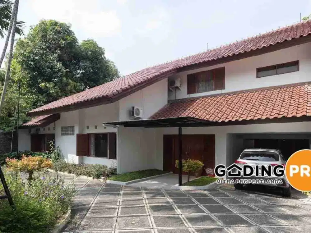 DIJUAL Rumah Cantik 2 Lantai Dengan Pool Di Kebayoran Baru Jakarta Selatan
