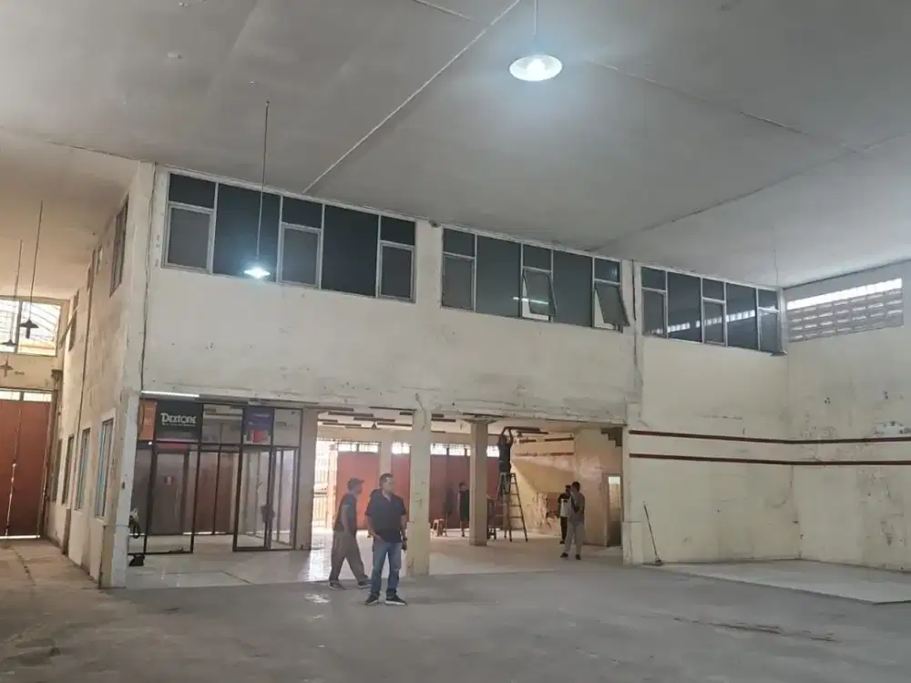 Gudang Dan Tempat Usaha Strategis Dekat Tol Petukangan