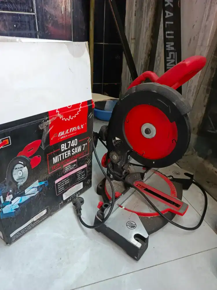 Mesin potong aluminium, mesin mitter Saw merk bultrax 7in